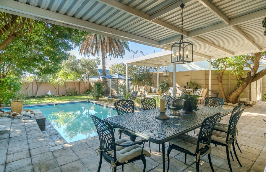 4 Bedroom Property for Sale in Claremont Western Cape